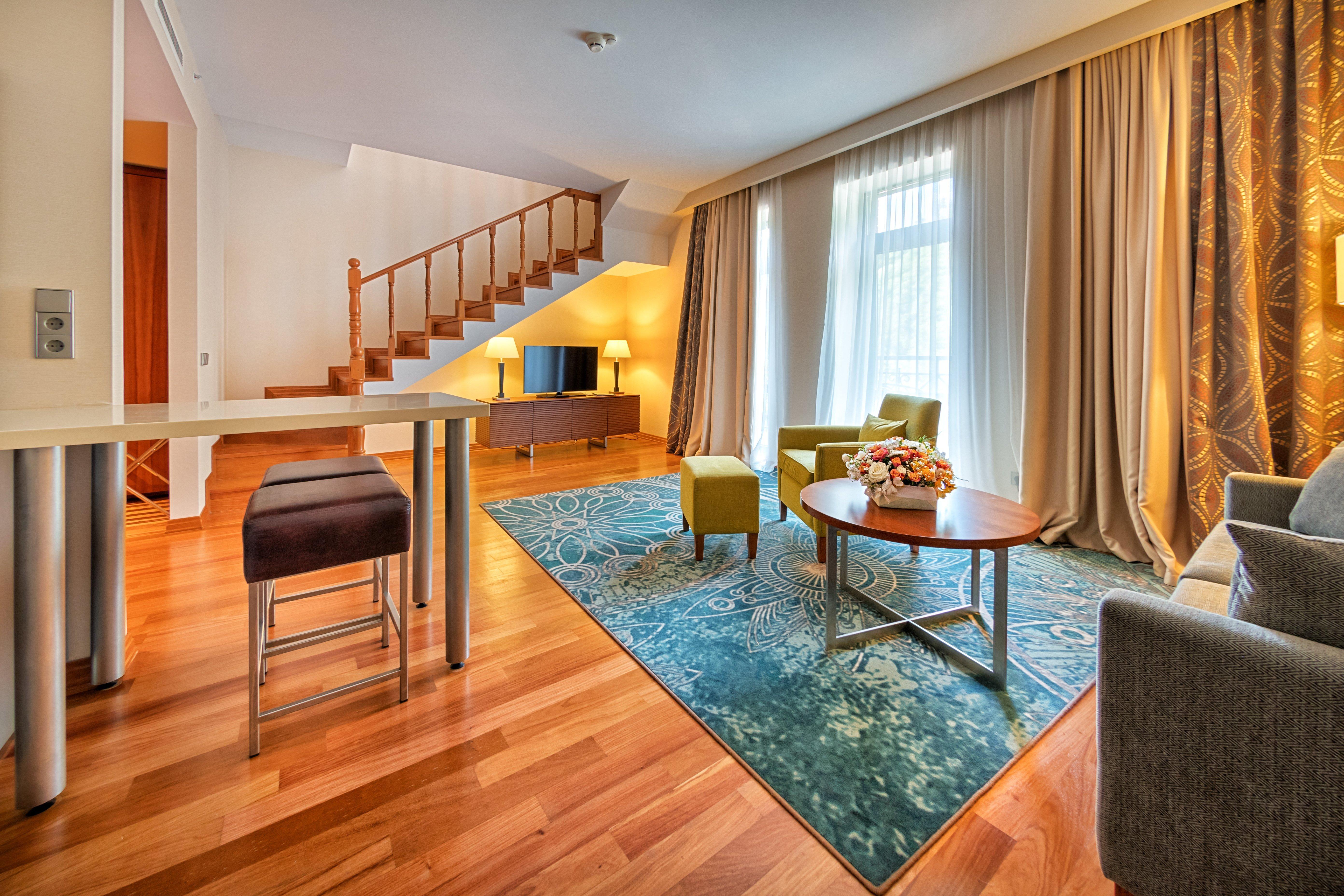 Crowne Plaza - Borjomi By Ihg Exterior foto A suite at the hotel