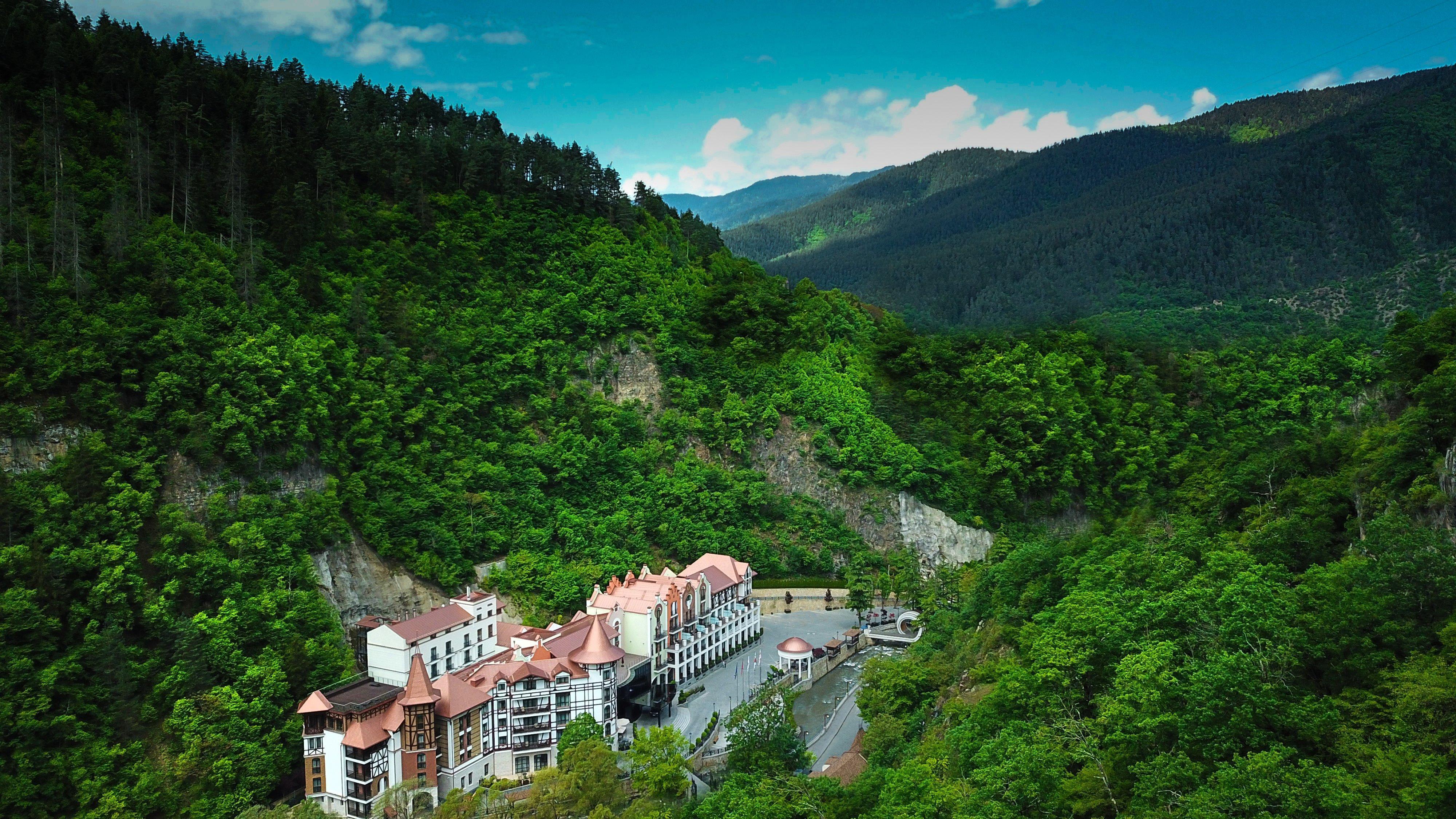 Crowne Plaza - Borjomi By Ihg Exterior foto The resort