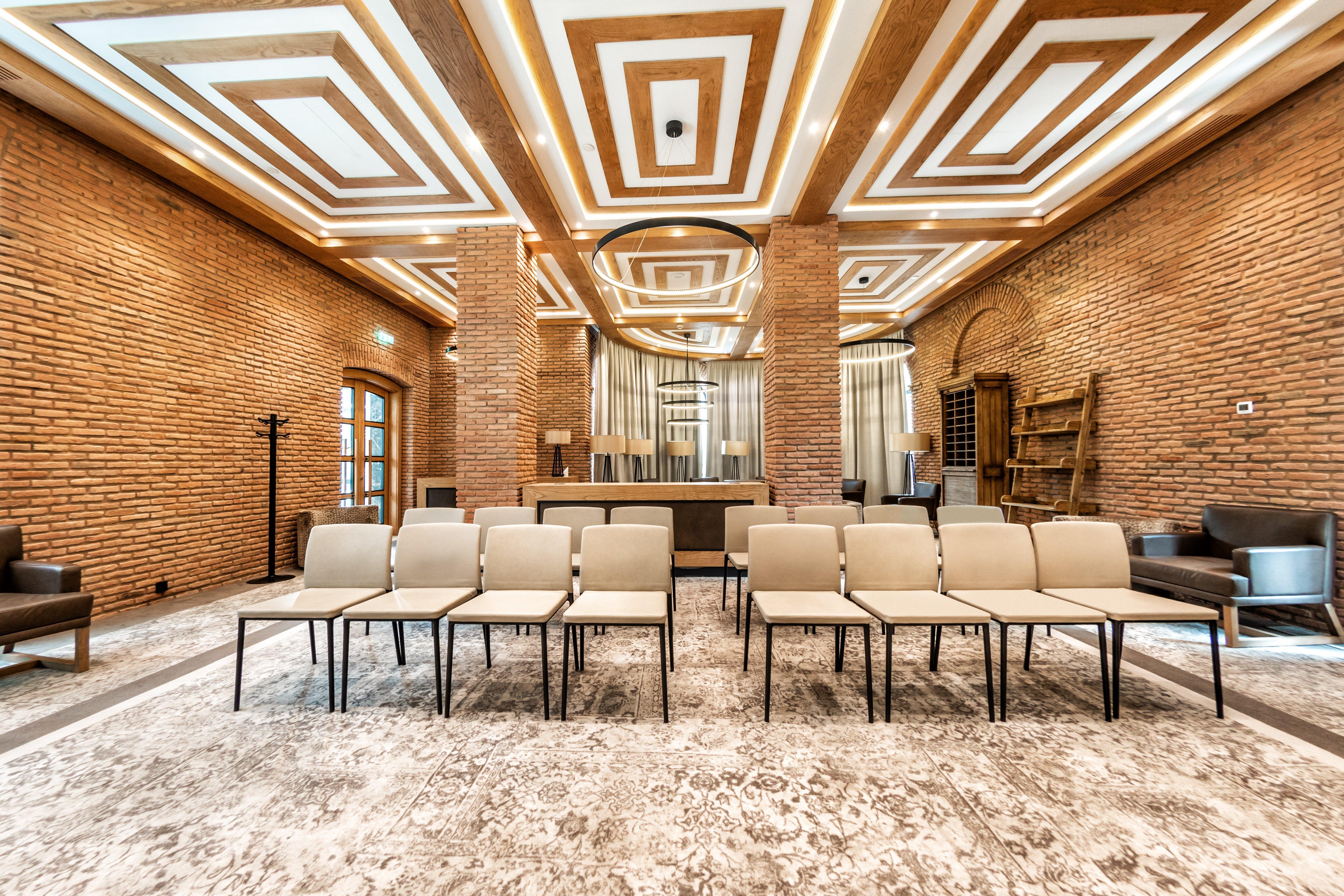 Crowne Plaza - Borjomi By Ihg Exterior foto The interior of the new synagogue