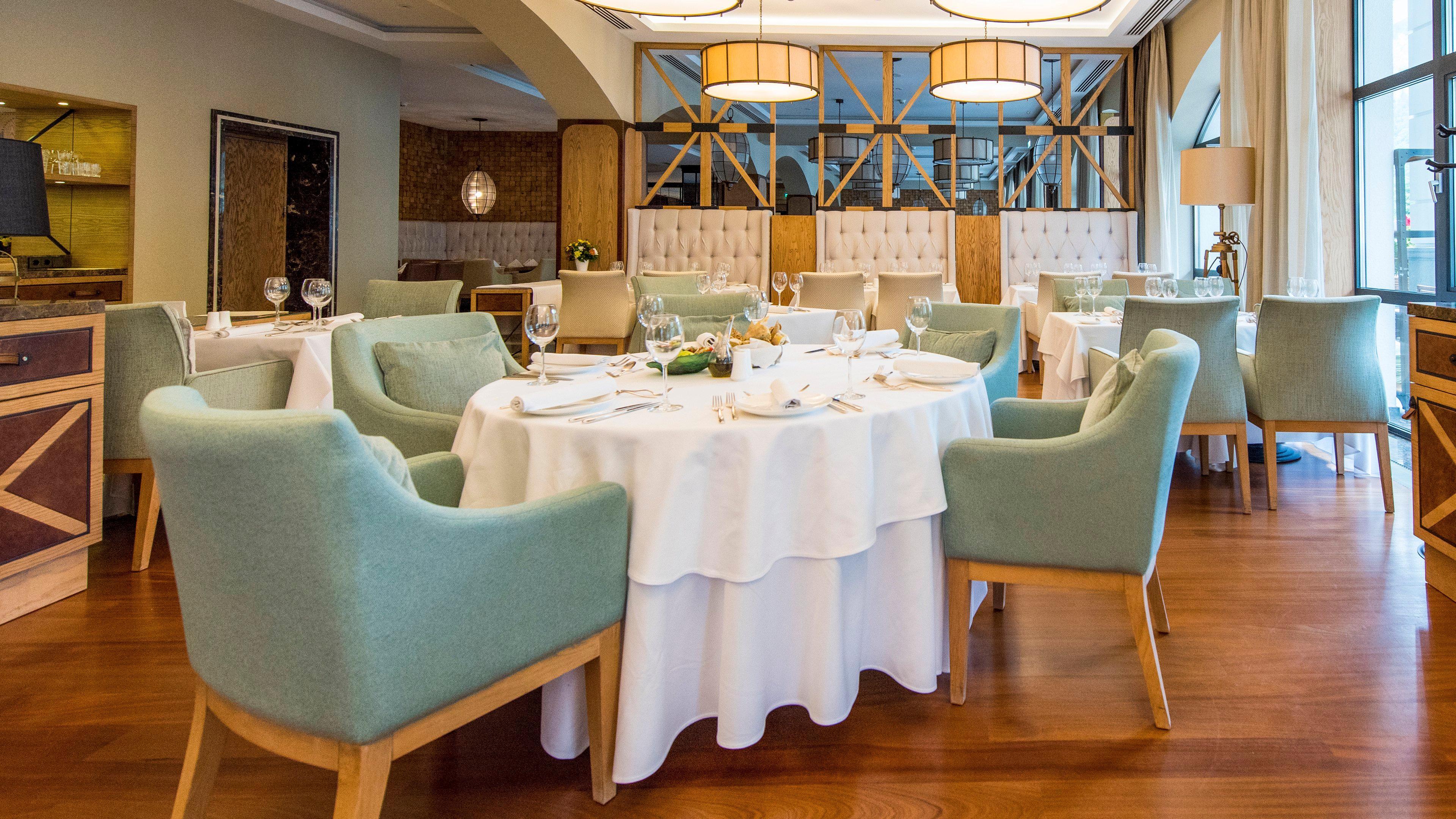 Crowne Plaza - Borjomi By Ihg Exterior foto Restaurant